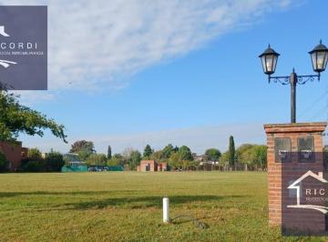 Terreno · 887m² · Venta Lote Central 887 m² Altos de Campo Grande
