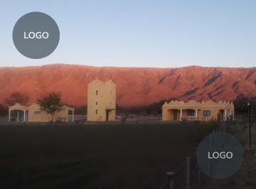 Campo · 210m² · 4 Ambientes · 1 Cochera · Chacra en San Fco del Monte de Oro
