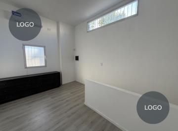 PH · 200m² · 4 Ambientes · 1 Cochera · PH en Villa Luro