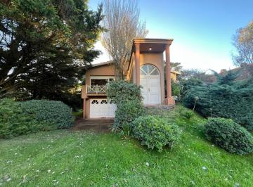 Casa · 200m² · 10 Ambientes · 1 Cochera · Casa en Pinamar