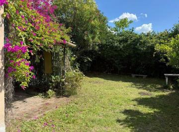 PH · 110m² · 3 Ambientes · Venta PH 3 Ambs. Fdo. Libre. Lanus. Apto Credito.