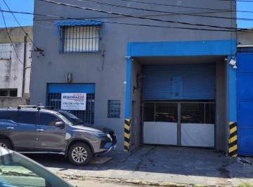 Bodega-Galpón · 450m² · Galpón en Alquiler – 450 m² Cubiertos - Zona Industrial