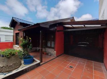 Casa de 4 ambientes, Mar del Plata · Casa en Venta 4 Ambientes, 2 Baños, Quincho Cubierto, Garage Para 2 Autos. Mar del Plata