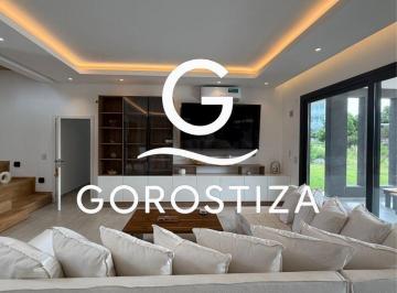Casa · 306m² · 7 Ambientes · Casa en Venta - Costa Esmeralda