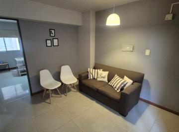 Oficina comercial de 4 ambientes, Ciudad de Mendoza · Alquila Oficina Clle. Catamarca Casi Clle. San Martin - Ciudad - Mendoza.
