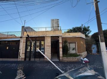 Casa · 160m² · 2 Dormitorios · 1 Cochera · Casa en Venta