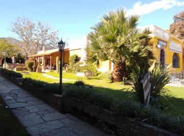 Casa de 1 ambiente, Capilla del Monte · Tres Locales, Cinco Departamentos y Chalet Principal en Capilla del Monte, Córdoba (01 - 577)