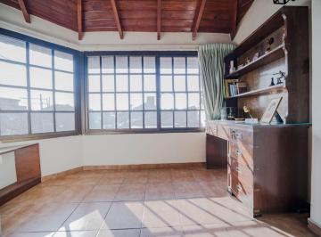 Casa · 257m² · 4 Ambientes · 1 Cochera · Venta Casa 4 Ambientes con Cochera Martinez