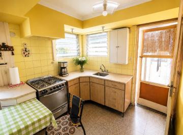 MCZ-MCZ-961_2 · Venta de Casa en Lote Propio 3 Ambientes con Cochera y Local en Caseros.