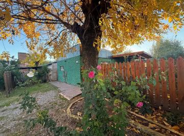 Casa · 200m² · 1 Ambiente · 1 Cochera · Oportunidad Casa en Venta con Jardin Country Roda Bajas Expensas Toma Vehiculo
