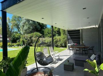 Casa · 253m² · 6 Ambientes · 1 Cochera · Venta Casa 5 Ambientes Los Cardales Country Club