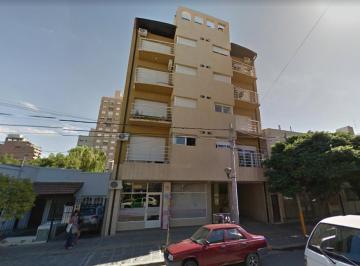 Departamento · 3 Ambientes · Departamento en Área Centro Este
