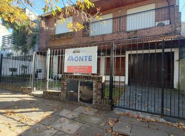 Casa de 5 ambientes, San Isidro · Amplia Casa Para Dos Familias en Venta en Martínez Proximo a Unicenter