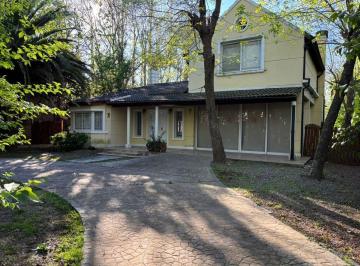 Casa · 178m² · 7 Ambientes · 1 Cochera · Casa en Venta en Parque Las Naciones