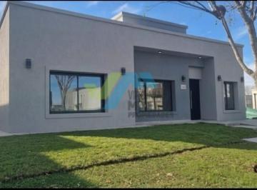Casa · 143m² · 5 Ambientes · Casa Quinta en Venta en San Pablo, Pilar, G. B. a. Zona Norte
