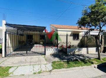 Casa · 11111m² · 7 Ambientes · 1 Cochera · Casa en Zona Sur - B* Intersindical - Salta
