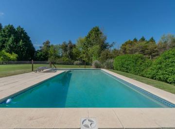 Casa · 134m² · 5 Ambientes · 2 Cocheras · Casa Venta 5 Amb Lujan Club Campo Santa Catalina 1