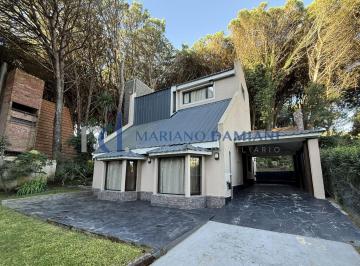 DEI-DEI-2099_2 · Casa 3 Dorm. en Venta en Pinamar Zona Golf