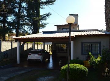 Casa · 163m² · 5 Ambientes · 2 Cocheras · Hermosa Casa en Venta - Carlos Paz Sierras