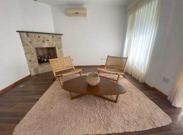Casa · 148m² · 4 Ambientes · Casa en El Lauquen