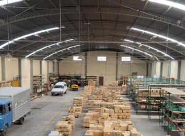 Bodega-Galpón de 5 ambientes, Pedro Molina · Venta Galpon en Guaymallén.