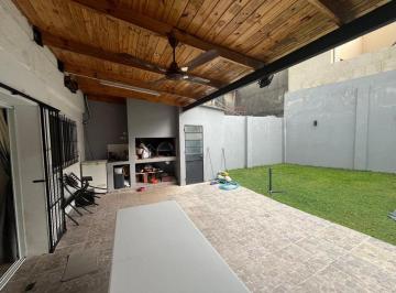 Casa · 125ha · 4 Ambientes · 1 Cochera · Casa Venta Dos Dorm. Cinco Esquinas