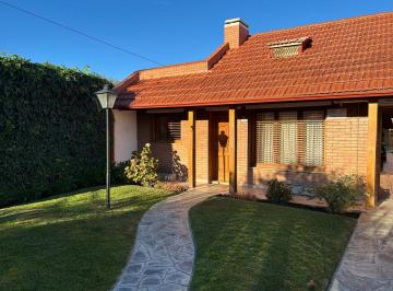 Casa de 3 ambientes, Bahía Blanca · Reservado! - Dueño Directo Alquila Hermosa Casa en Hugony Al 1800