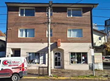 Local comercial · 70m² · 4 Ambientes · 1 Cochera · Local Comercial