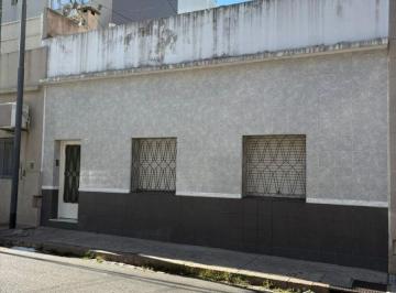 PH · 78m² · 3 Ambientes - ESTEVA PROPIEDADES · PH 3 Ambientes Amplios con Patio Al Frente