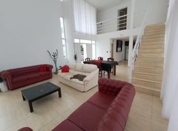 Casa de 5 ambientes, Mar del Plata · Casa 5 Ambientes en Venta, 4 Baños, 3 Dorm., Quincho, Parrilla, Piscina, Cochera, Mar del Plata