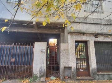 Casa · 100m² · 5 Ambientes · 2 Cocheras · Venta Casa Villa Sarmiento