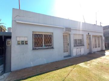 PH · 48m² · 3 Ambientes · Venta Casa Tipo PH Al Frente 2 Dorm. Morón