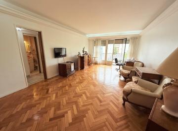 Departamento · 110m² · 5 Ambientes · Venta Semipiso 5 Amb C / Dep - Vista Abierta - Frente - Flores - Permuta