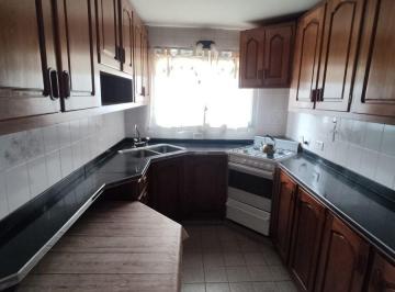 Departamento de 4 ambientes, San Carlos de Bariloche · Departamento en Venta C/ Cochera en San Carlos de Bariloche