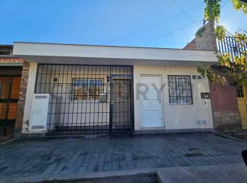Casa · 105m² · 5 Ambientes · Casa en Venta en Guaymallén