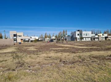 Terreno en Venta   · Lote de 444 m² en Barrio Privado Altos Las Paredes