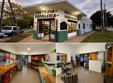 Casa · 200m² · 6 Ambientes · 1 Cochera · Casa en Venta Florencio Varela Local