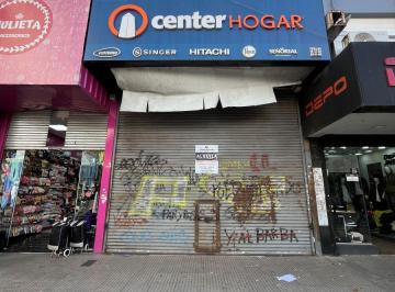 Local comercial , Quilmes · Local Comercial en Una de Las Mejores Cuadras de La Peatonal Rivadavia.