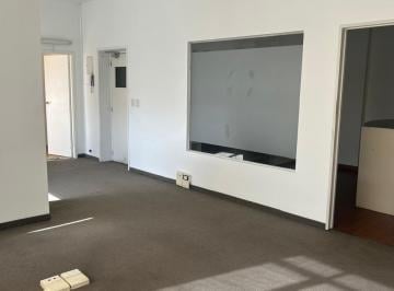 Oficina comercial · 151m² · 1 Cochera · Oficina en Venta. 8 Ambientes. Monserrat. en Esquina