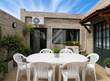 Casa · 375m² · 4 Ambientes · Casa en Venta en San Fernando, G. B. a. Zona Norte, Argentina