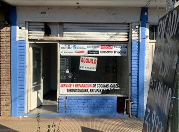 Local comercial , La Plata · Dieño Alquila Local 4 y 41, Villa Elisa