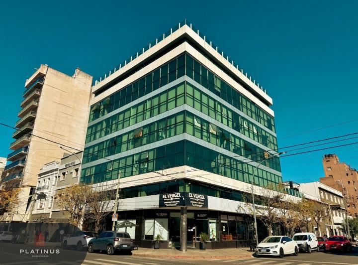 Local comercial · 200m²
