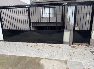 Casa de 3 ambientes, Rosario · Corrientes 4397