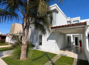 Casa de 15 ambientes, Córdoba · Duplex 4 Dorm. - 2 Baños - Cochera