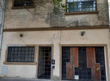 Casa · 112m² · 4 Ambientes · 1 Cochera · Casa de 3 Dorm. en Jorge Cura y Oroño