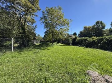 Terreno · 600m² · Venta de Lote Central con Platea de 60 m² en Parque Irizar