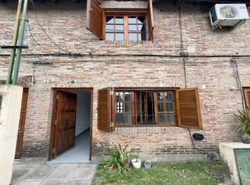 Casa de 3 ambientes, La Plata · Duplex 2 Dorm., Cochera, Patio, en Complejo Cerrado, Tolosa