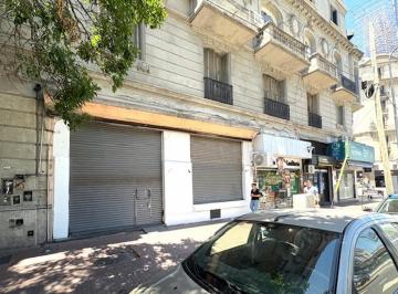 Local comercial · 128m² · Local Sobre Av con Mucha Transito de Gente