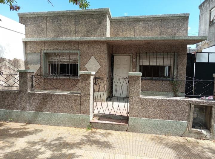 Casa · 80m² · 6 Ambientes