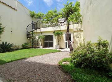 Casa · 175m² · 4 Ambientes · Pje. Ortega 900 Casa 4 Ambientes con Jardín Quincho Parrilla Caballito